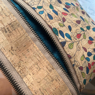 Izzy's Mom Cross-Body (M) - Natural Cork / Brushed Antique